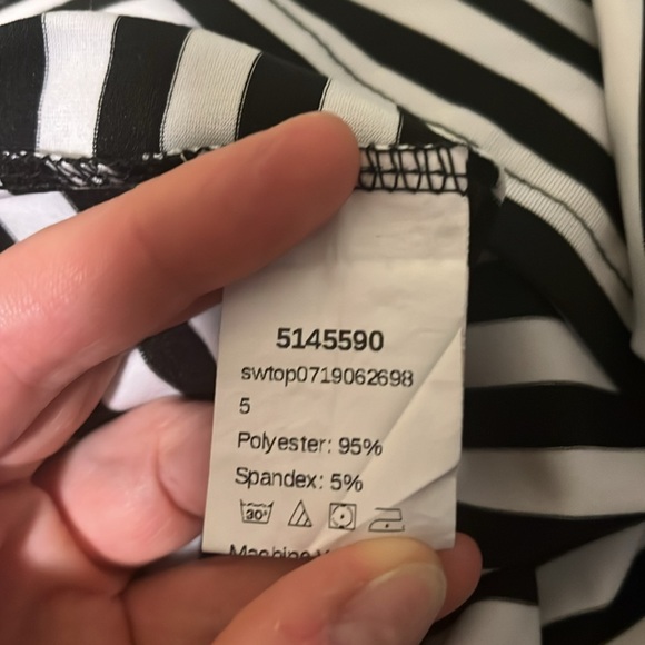 Striped & leopard tee with patch pocket, 3X - Picture 3 of 3